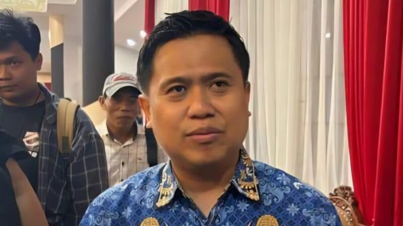 Foto: Kepala Distransnaker Kukar, Dendy Irwan Fahriza.