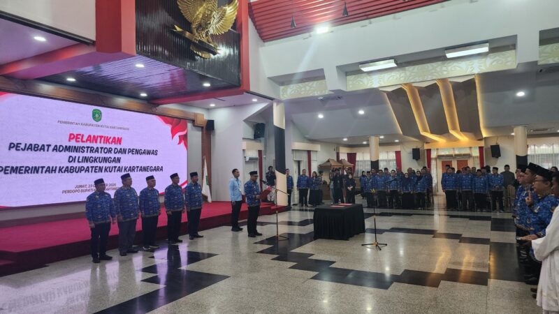 Foto: Suasana Pelantikan Pejabat Administrasi dan Penyawas di Lingkungan Pemkab Kukar.